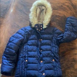Girls Old Navy hooded puffer coat/jacket
